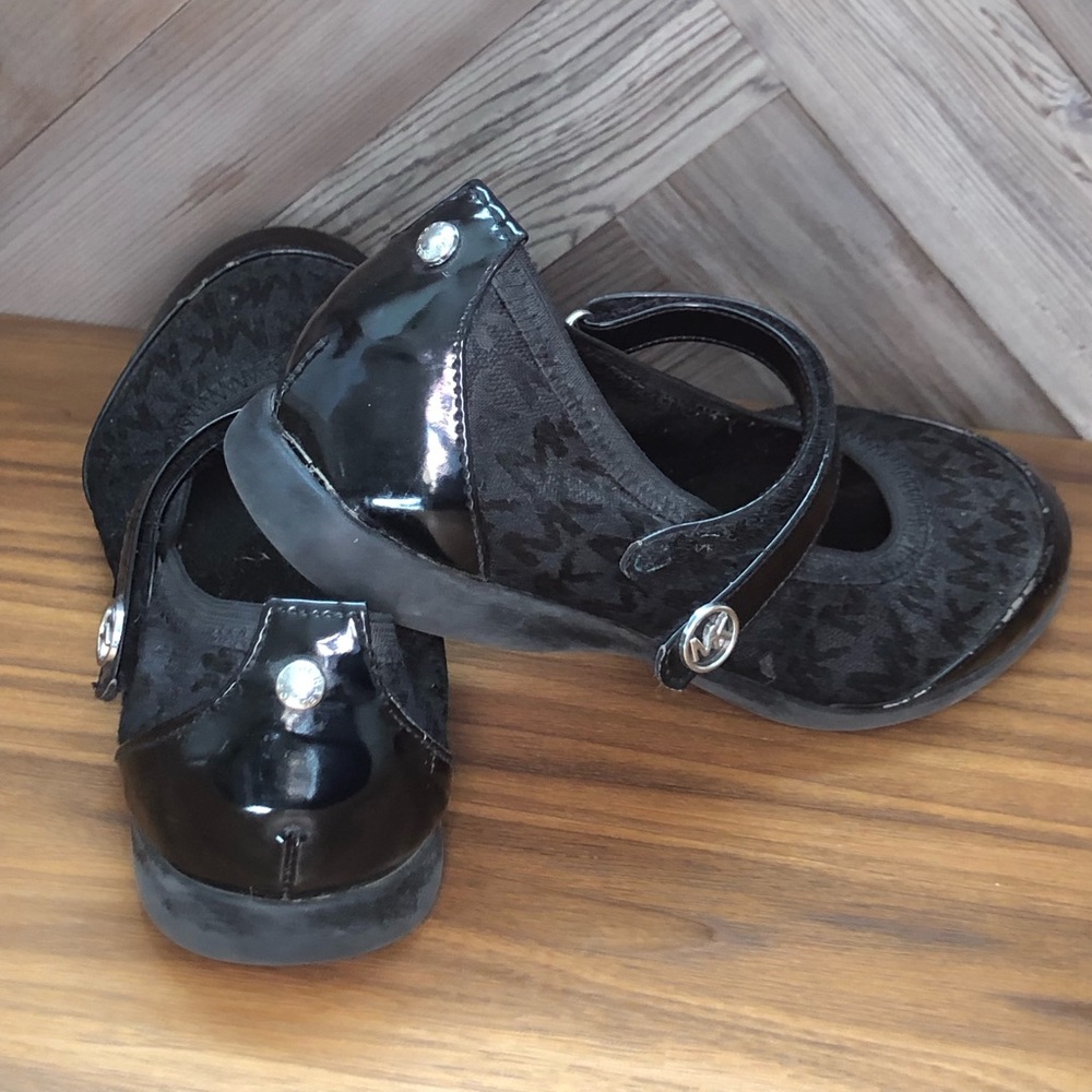 Kids Michael Kors Black Flats - Picture 3 of 3